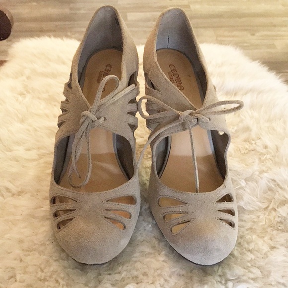 Crown Vintage Shoes - Crown Vintage suede pumps. Beige